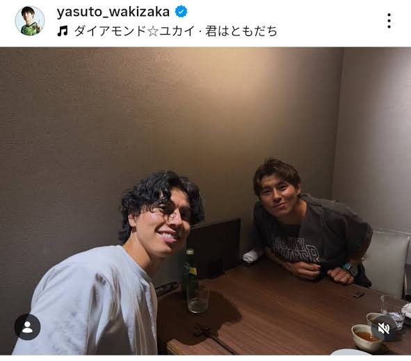 Ｗ杯から帰国した田中碧が「元気そう」ハンサムな私服姿！「素敵な笑顔」「泣けます」元チームメートが再会報告