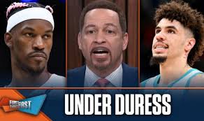 This teenage athlete can jump out of a pool like it's nothing