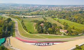 Eine schön ausgearbeitete skulptur, die den grundriss der imola rennstrecke (alias autodromo enzo e dino. Autodromo Imola 28 07 29 07 20 Gasss