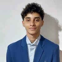 50+ perfiles de «Angrisano»