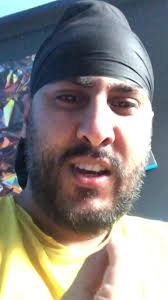 Guy Singing Tutti Frutti Wakes Girl Up