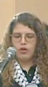 ROSA INES DICE QUE EN SU PAPÁ CHÁVEZ MILES VIERON CAMINO A 11 años del  anuncio de la muerte de Hugo Chávez su hija menor Rosa Ines Chávez le leyó  unos versos,