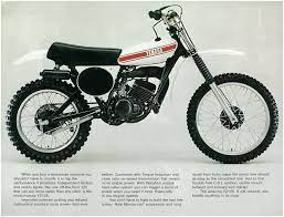 Yamaha Brochure Yz125 Yz125c 1976 Vmx Sales Catalog Repro