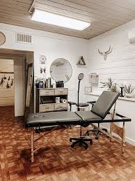 Tattoo Studio With A Mission Tattoo Studio Tattoo Studio Interior Tatto Studio