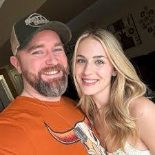 Zane Wells's Instagram, Twitter & Facebook