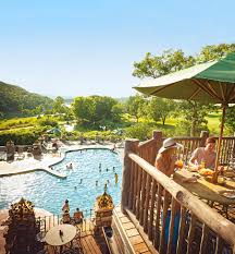 50 Midwest Resorts We Love In 2020 Midwest Vacations Midwest Getaways Lake Resort