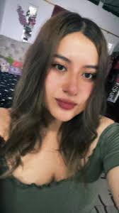 I just wanna be yours😘