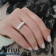 G Renk 0 84 Karat Pirlanta 5 Tas Yuzuk Yuzuk Alyans Taki