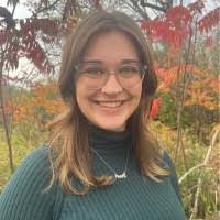 Madeline Collier's Instagram, Twitter & Facebook