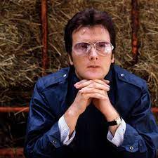 British musician gerry rafferty was born gerald gerry rafferty on 16th april, 1947 in paisley, scotland, uk and. World Of Faces Jerry Rafferty British Singer Songwriter World Of Faces