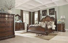 The Mute Salvatore Vampirediaries Chapter 2 S1 Episode 1 Pilot Master Bedroom Set Bedroom Furniture Sets Brown Master Bedroom