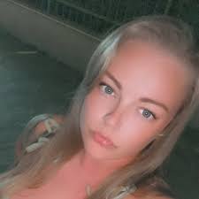 Taylor Schubert (@TaylorJade94)