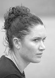 09 Crew-Women Guide.indd