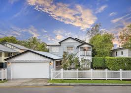 3 Bedroom House For Sale At 23 Lucy Street Albion Qld 4010 View Property Photos Floor Plans Local School Catchment Selling House Queenslander Domain Com Au
