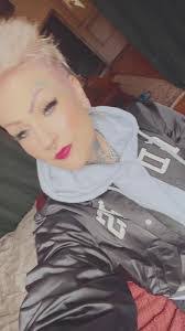 Angelica Vallin's Instagram, Twitter & Facebook