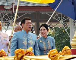 ต่อมาได้รับพระบรมราชโองการโปรดเกล้าฯ ให้สถาปนาท่านผู้หญิงสินีนาฏ วงศ์วชิราภักดิ์ ขึ้นเป็น เจ้าคุณพระสินีนาฏ พิลาสกัลยาณี เมื่อวันที่ 28. Y9xt9i6mq4lqbm