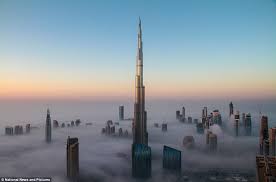 Burj khalifa/dubai malldubai metro9 min. November 2012 Lashuardi