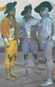 Sin embargo, para josé alvarado nieves, su nombre real, su pesado físico le ha pasado factura a través de sus 40 años luchando por lo que tuvo que hacer una. Los Brazos Al Estilo Mosqueteros Lucha Libre Lucha Underground Lucha Libre Mexicana