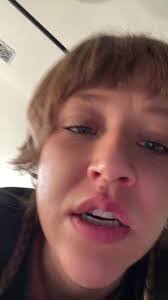 Nichole Beach's Instagram, Twitter & Facebook