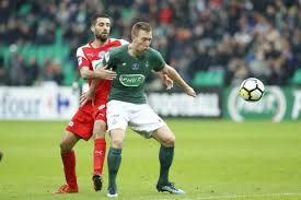 Nîmes is less confident at home, as they lost 6 games out of last 10 games while playing at home. Ligue 1 Saint Etienne Nimes Se Jouera Lundi A 20h30 L Equipe