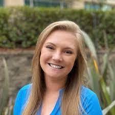 Tara Veach's Instagram, Twitter & Facebook