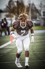 Joliet Catholic S Db Regis Shelby Talks Football Upcoming Hilltopper 2019 Season Football Joliet Shelby