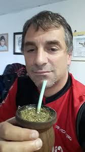 No importa la distancia no podría sentirlo más en nosotros ten confianza y  no importa nada más nunca me he sincerado así esta en nosotros como vivir  no lo digo por decir