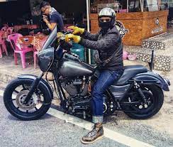 Fxr Fxrt Clubstyle Redwing Harleydavidson Harley Hot Usa Japan Thailand Malaysi Harley Harley Davidson Club Style