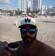 Elsa Dutton e John Dutton Sr 🥰💖💕 Momentos de ternura nos bastidores de  1883 com Elsa Dutton (Isabel May) e o adorável John Dutton Sr. ainda  criança! 🥰🎬🤠 Entre uma cena e