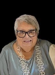 Lorrie Good's Instagram, Twitter & Facebook