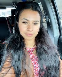 Esmeralda Ramos's Instagram, Twitter & Facebook