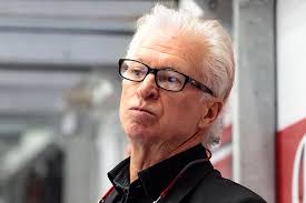 Eishockeylegende Greg Holst trainiert EK Zell