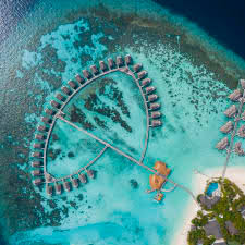 Centara grand island, also known as centara island, is in south ari atoll and is a very popular holiday island in the maldives. Hotel Centara Grand Island Resort Spa Maldives South Ari Atoll Ar Trivago Com