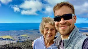 Ohio woman, 94, sets out to visit all 7 continents with her grandson's  help: 'Always think positive'