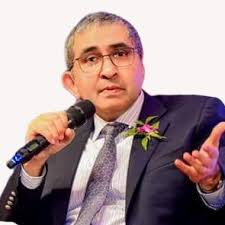 Glenn McCartney PhD, MBE