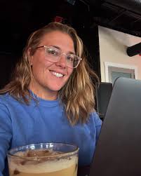 Amanda The Swimmer (@sunshine.swimming) • Instagram photos and videos