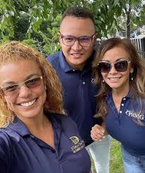 Dinorah Reyes, Loan Officer