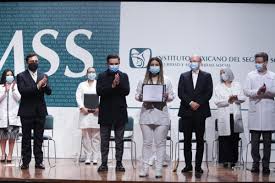 Reyes sandoval tomará el puesto, luego de que el actual director, josé antonio cruz álvarez lima, deberá de tomar un curul en el senado de la república, tras el fallecimiento de su suplente joel molina. Graduacion De Medicos Especialistas Consolida A Imss Como La Principal Escuela De Medicina En Mexico 24 Horas