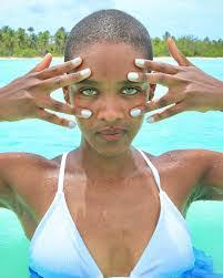 Rosa Shea's Instagram, Twitter & Facebook