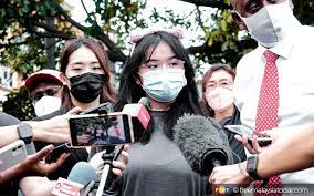 One of the most common criticism she received was that she was being too emotional and that she should have tried to resolve it. Wlpuxdm15bnpcm