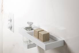 Ricca, completa ma come sempre estremamente conveniente! Linea Accessori Bagno Indissima By Inda Design Matteo Thun E Antonio Rodriguez Arredobagno News