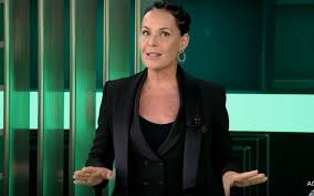 1.849.932 me gusta · 425.168 personas están hablando de esto. Com Carolina Ferraz Domingo Espetacular Estreia Novo Cenario E Sofre Mudancas Noticias Da Tv