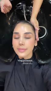 Vlog personal parte 1|| CUIDADO PERSONAL!! 💗 Se hace realmente imposible  luego de una rinoplastia lavar tu cabello, mi cabello siendo graso crea  rapidamente suciedad en su raiz por lo cual voy mas a ...