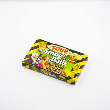 Lime, cherry, strawberry, lemon, blue raspberry, grape. Candy Toxic Waste Smog Ball Sour Biscuiterie Oscar