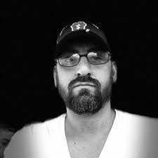 Tom Lawhorn's Instagram, Twitter & Facebook