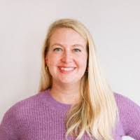 Amy Weidman's Instagram, Twitter & Facebook