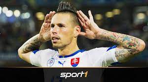 Napoli star marek hamsik's move to chinese super league club dalian yifang is. Der Irokese Was Macht Eigentlich Marek Hamsik Sport1 Youtube