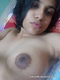 Topless Leaked Selfies Of Skinny Desi Girl With Nice Tits | Indian Nude  Girls