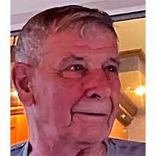 Desmond Griffin's Instagram, Twitter & Facebook