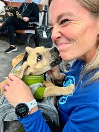 Mama Roo's funny shoe moment with Jason Rue's shoes